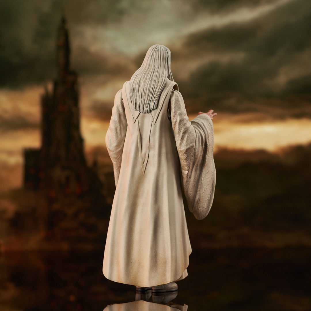 Diamond Select Toys The Lord of The Rings: Saruman Action Figure