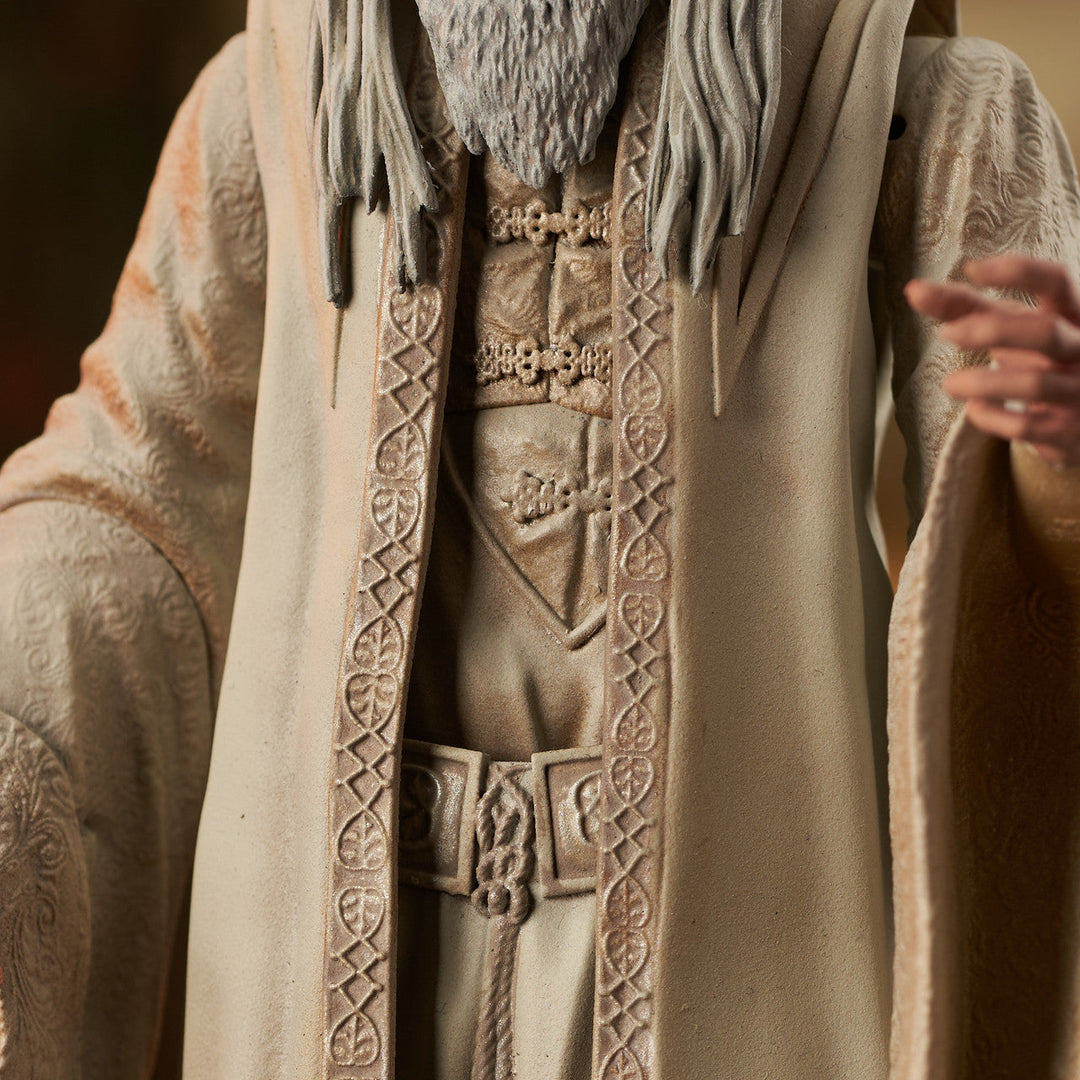 Diamond Select Toys The Lord of The Rings: Saruman Action Figure