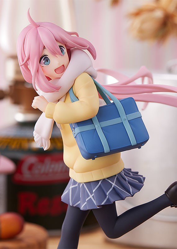 Max Factory Laid-Back Camp Nadeshiko Kagamihara Pop Up Parade PVC Figure