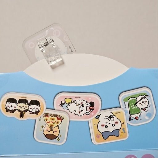 Chiikawa NyamNyamz Random Acrylic Clip Blind Box - Fundom