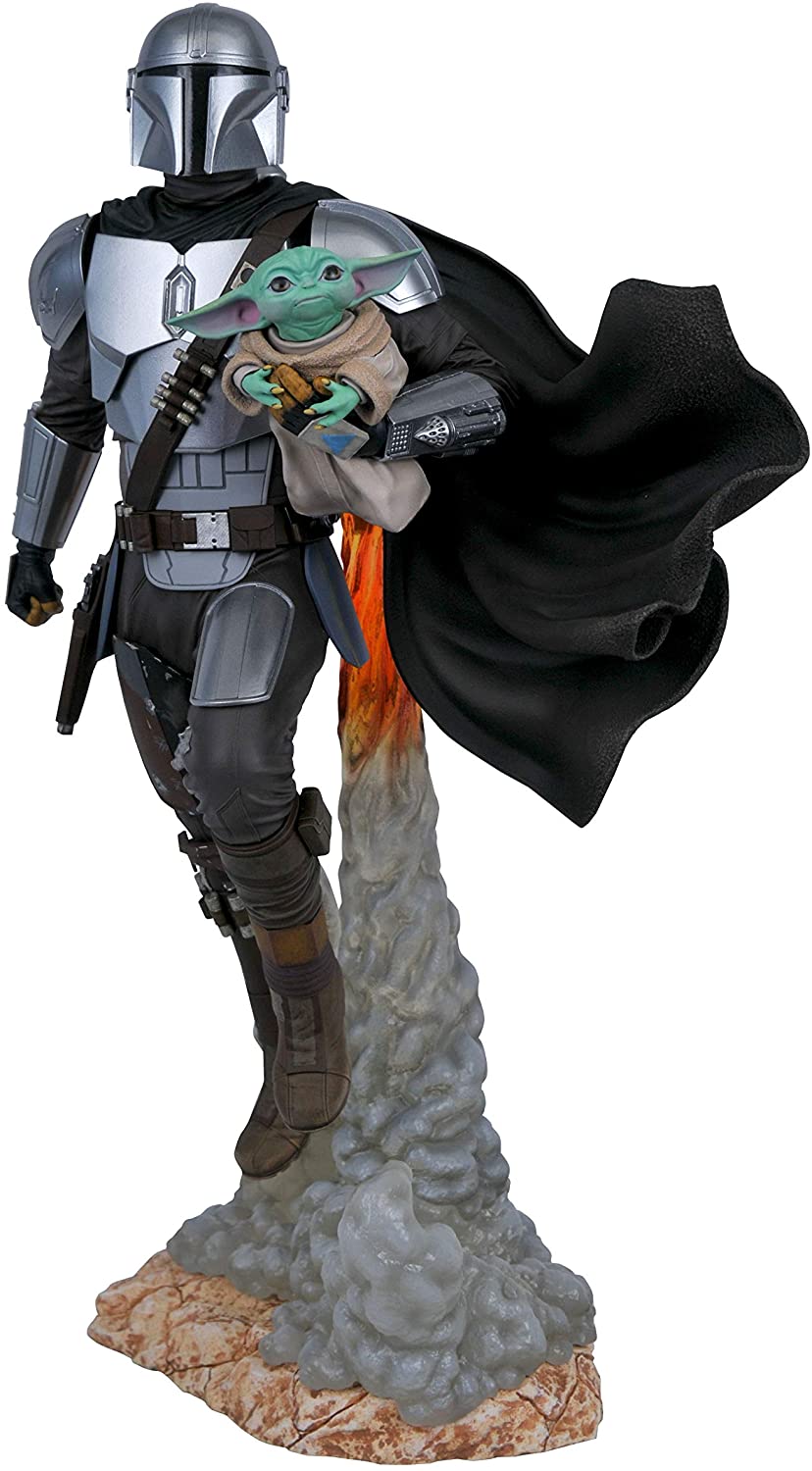 Diamond Select Toys Star Wars Milestones: The Mandalorian & Child 16" Statue