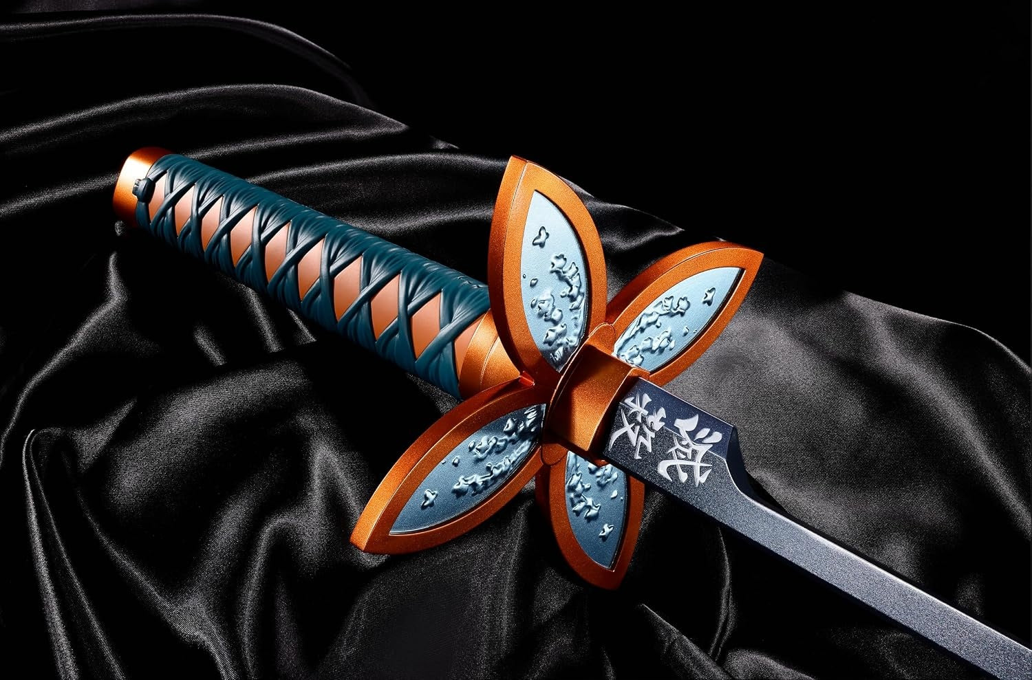 Bandai - Demon Slayer - Shinobu Kocho Nichirin Sword - PROPLICA
