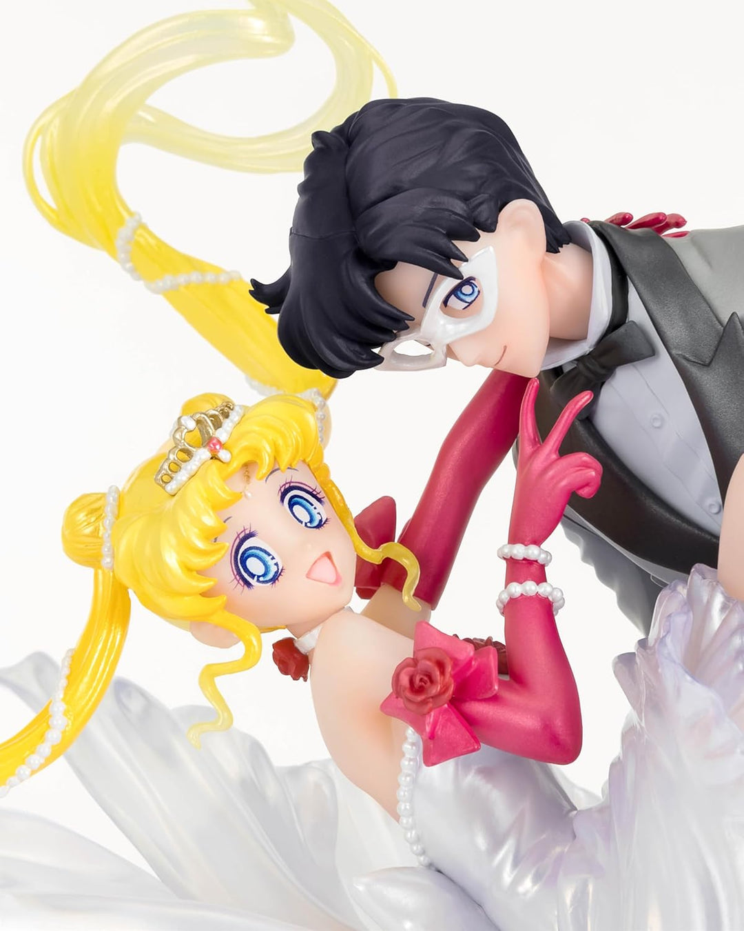 Bandai Tamashii Nations - Sailor Moon - Usagi & Tuxedo Mask - Figuarts Zero Chouette - Fundom