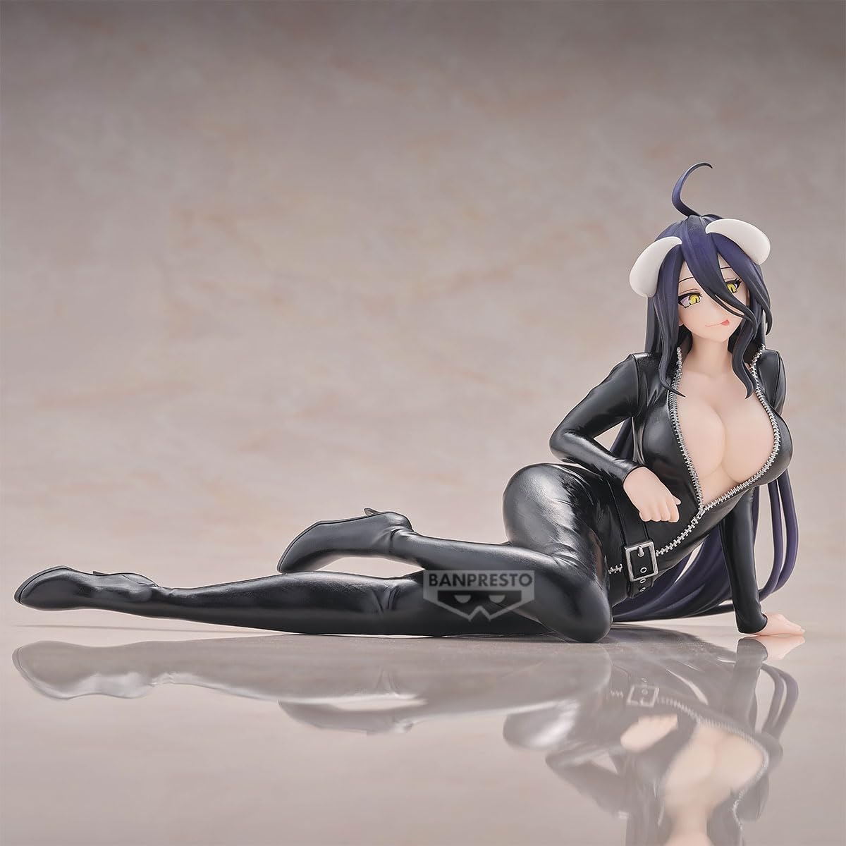 Banpresto Overlord Albedo Relax Time Figure - Fundom