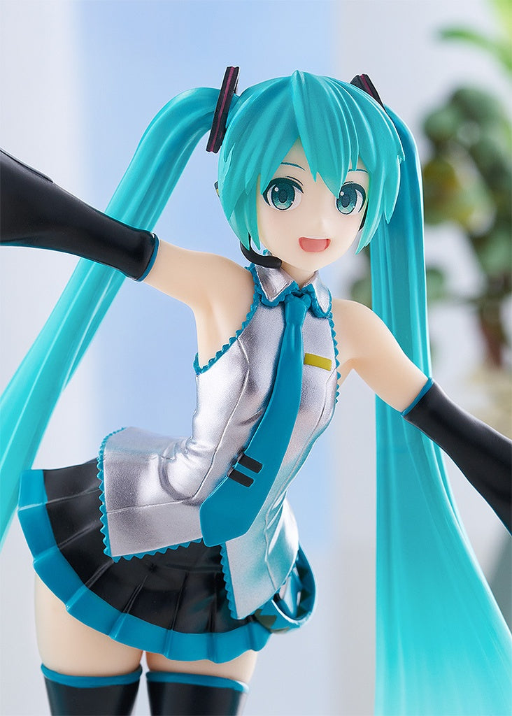 Good Smile Character Vocal Series 01 Hatsune Miku Translucent Color Ver. Pop Up Parade Figure