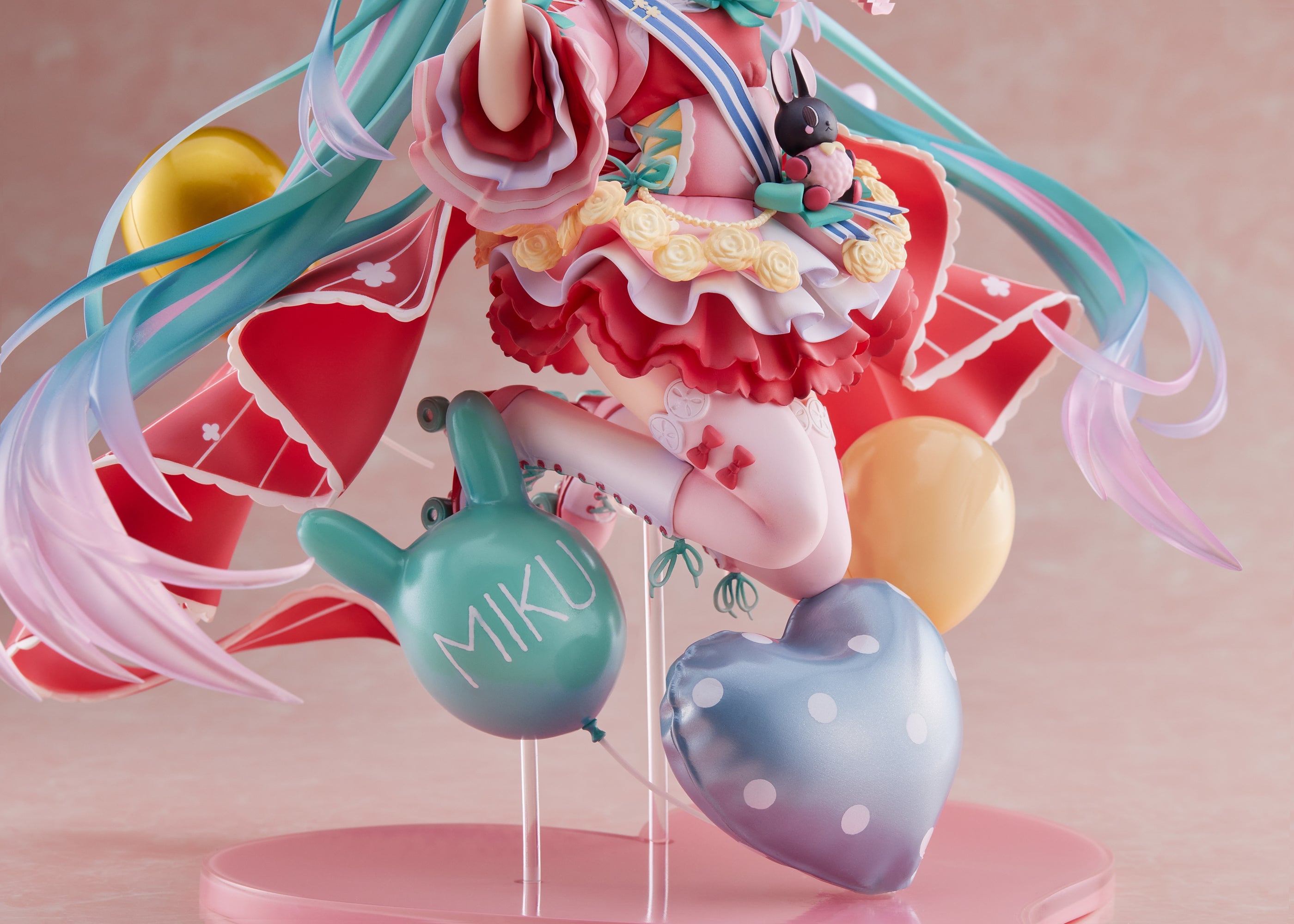 Taito Hatsune Miku Birthday 2021 Pretty Rabbit 1/7 PVC Figure