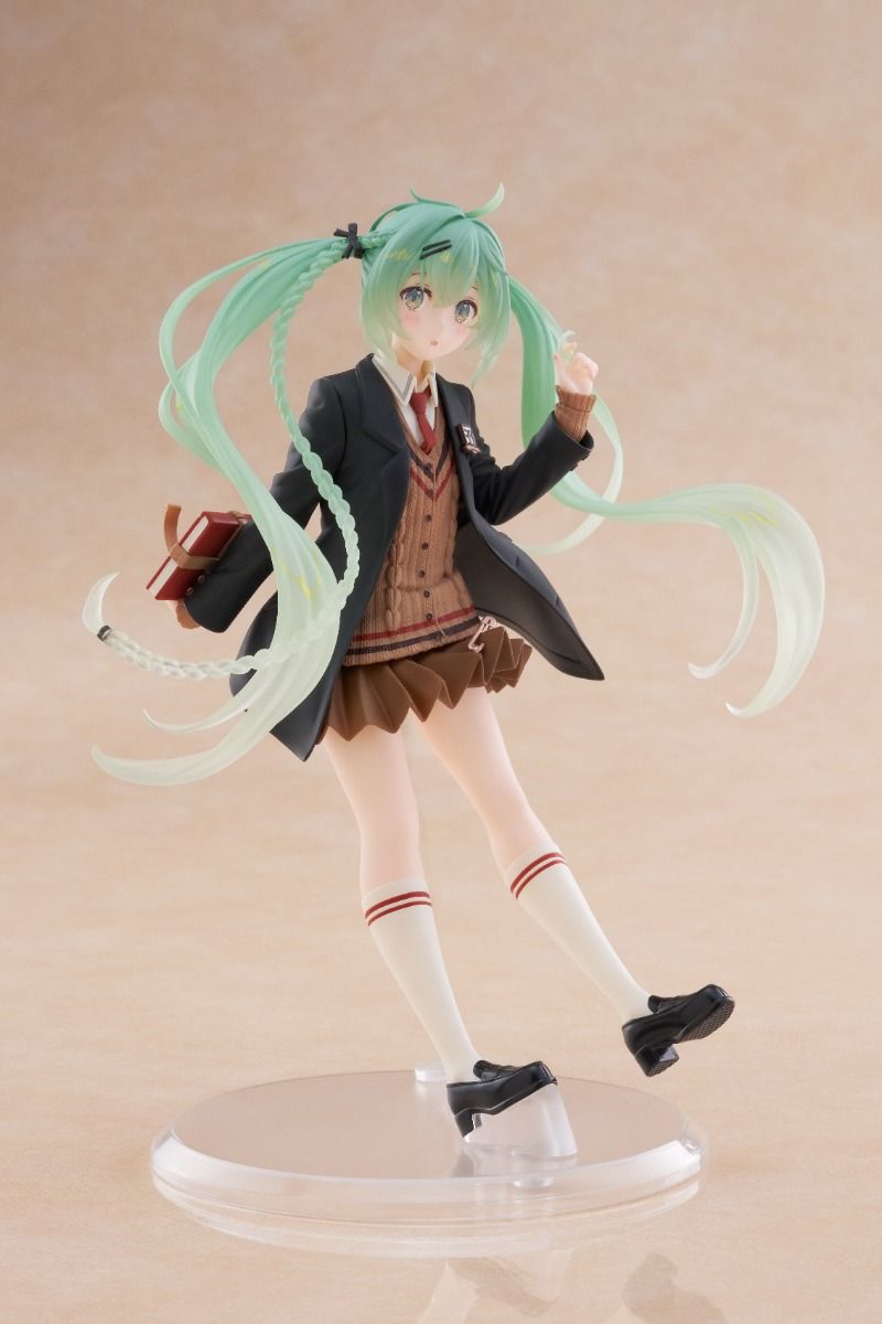 Taito - Hatsune Miku - Hatsune Miku - Fashion Preppy Ver. Figure