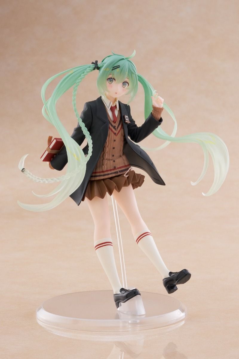 Taito - Hatsune Miku - Hatsune Miku - Fashion Preppy Ver. Figure - Fundom