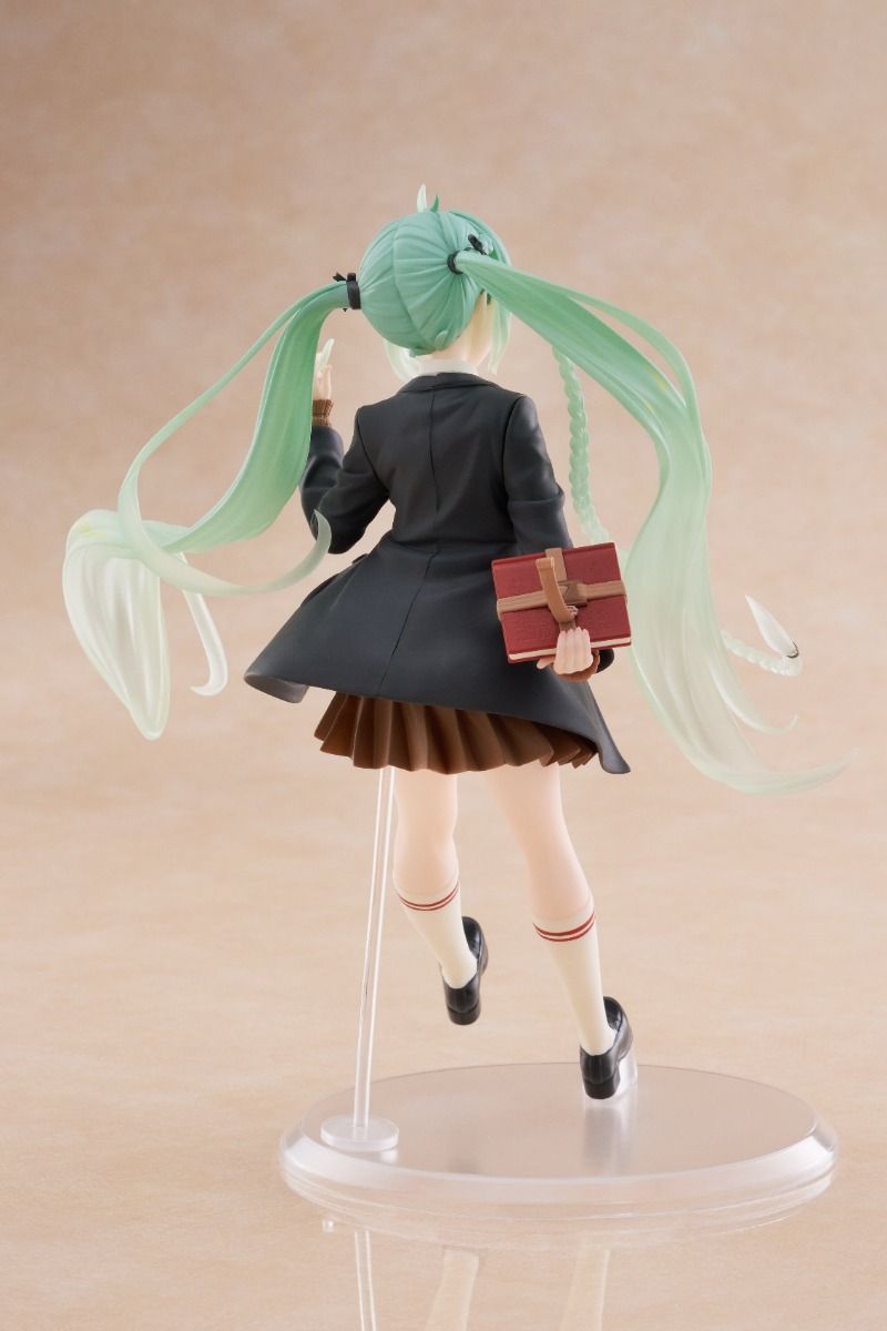 Taito - Hatsune Miku - Hatsune Miku - Fashion Preppy Ver. Figure - Fundom