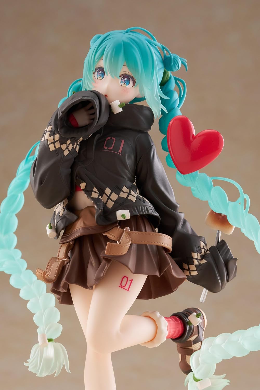 Taito - Piapro Characters - Hatsune Miku Outdoor Ver. - Fashion Figure - Fundom