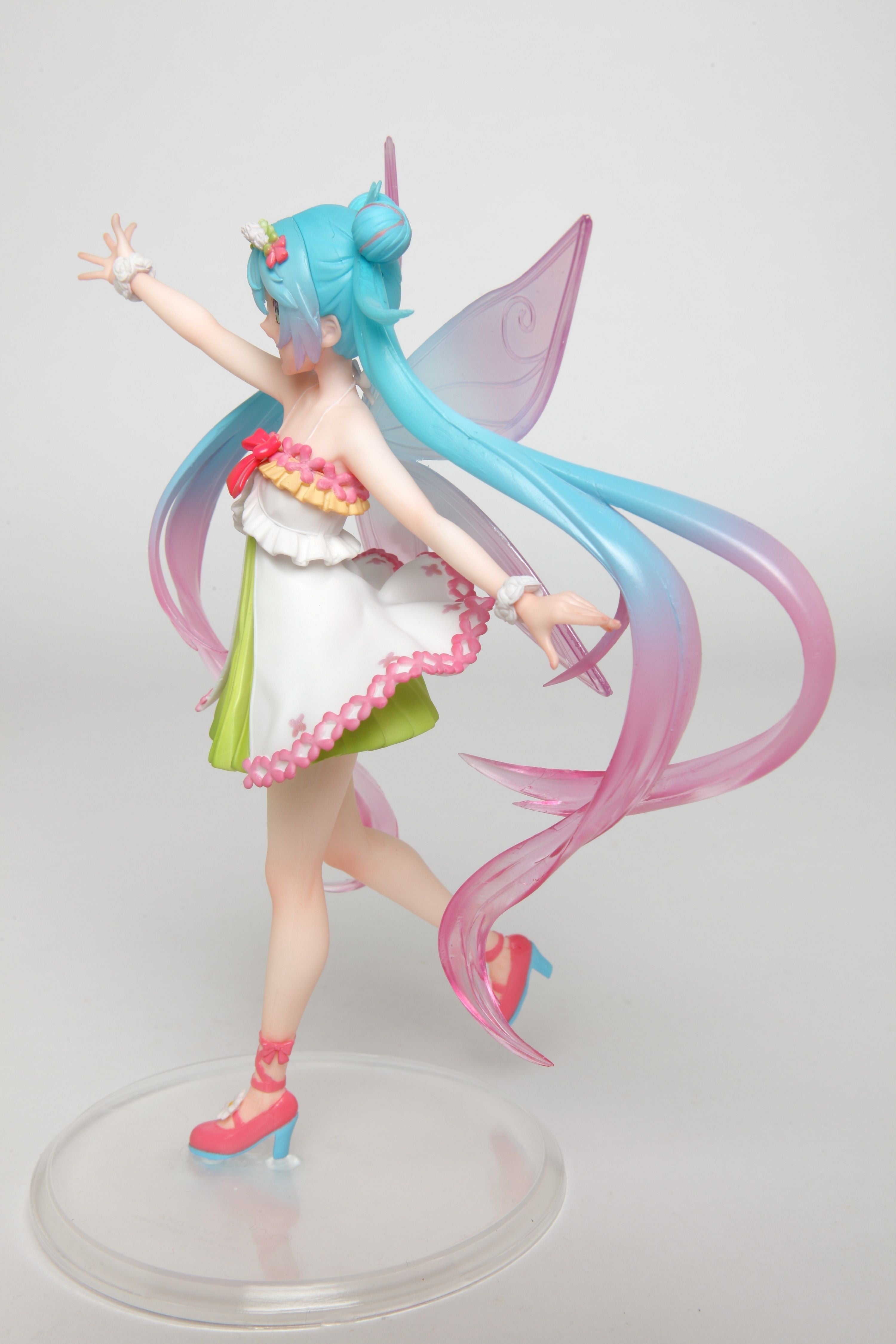 Taito - Vocaloid - Hatsune Miku - 3rd Season Spring Ver Reissue Figure - Fundom