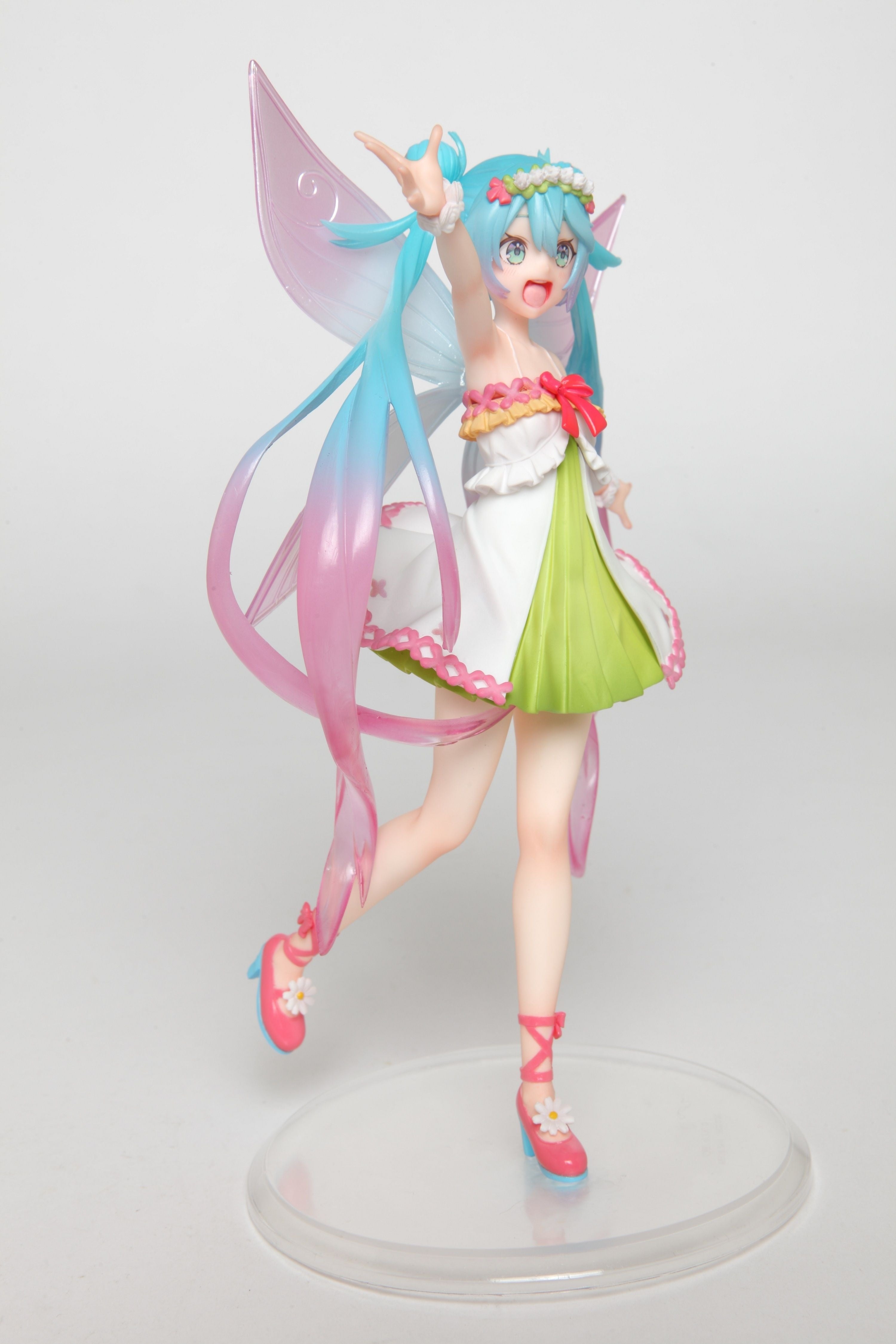 Taito - Vocaloid - Hatsune Miku - 3rd Season Spring Ver Reissue Figure - Fundom