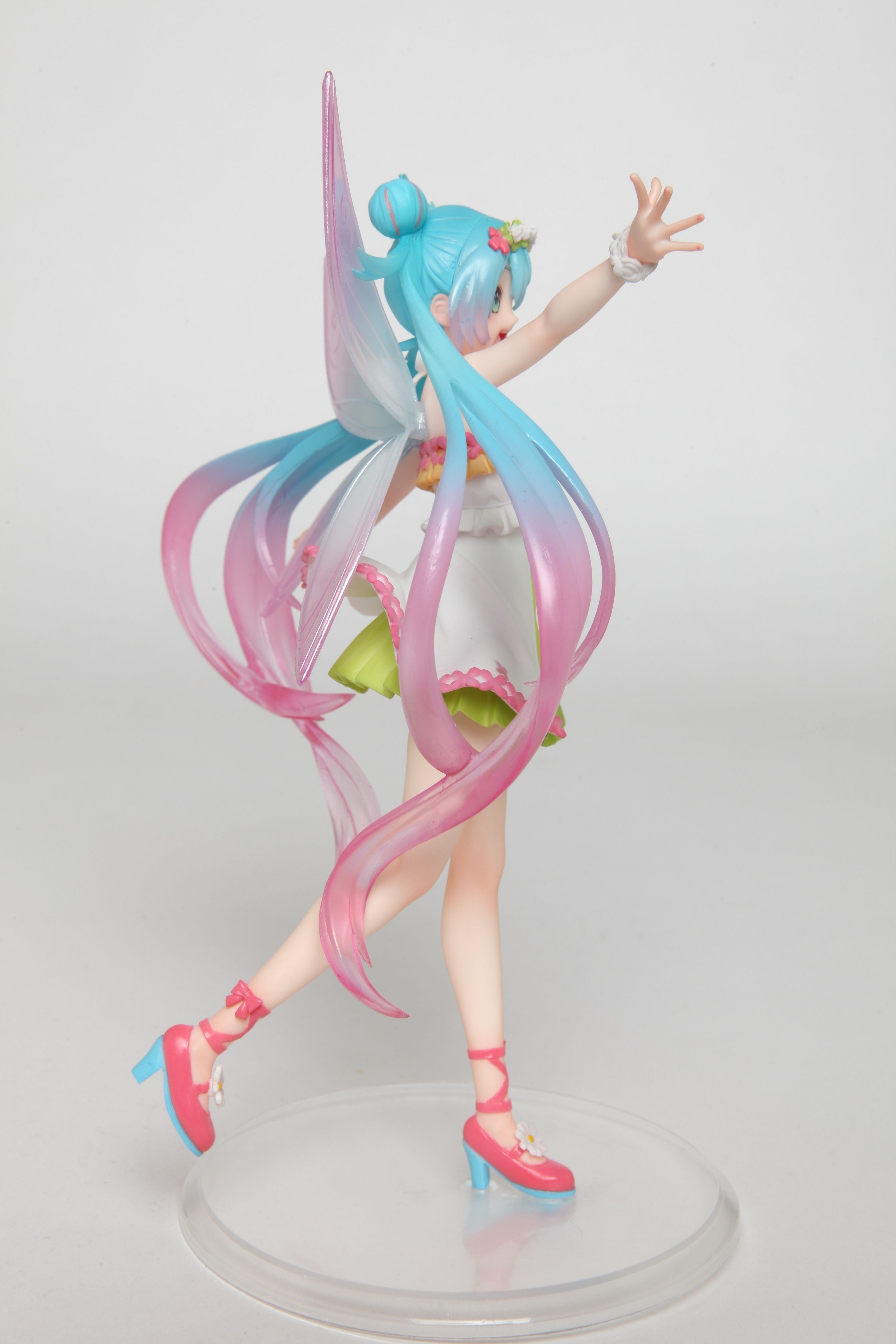Taito - Vocaloid - Hatsune Miku - 3rd Season Spring Ver Reissue Figure - Fundom