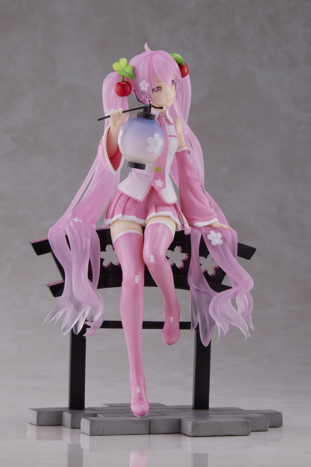 TAITO - Hatsune Miku - Sakura Miku AMP+ Sakura Lantern Ver. Prize Figure