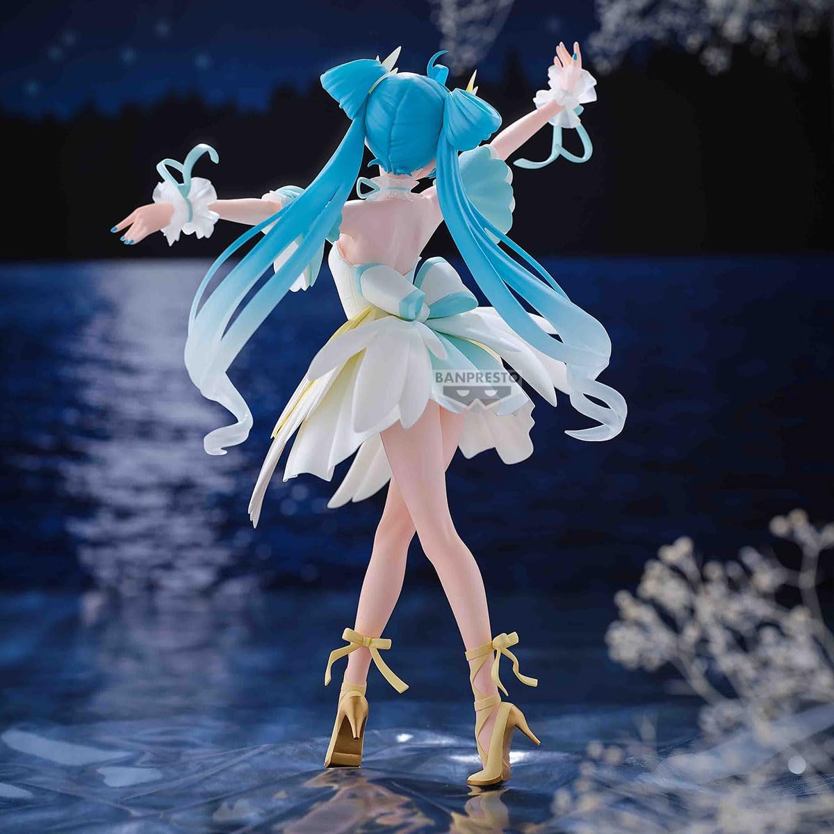 Banpresto - Vocaloid - Hatsune Miku Classical Tuning Swan Lake Evolve Figure - Fundom