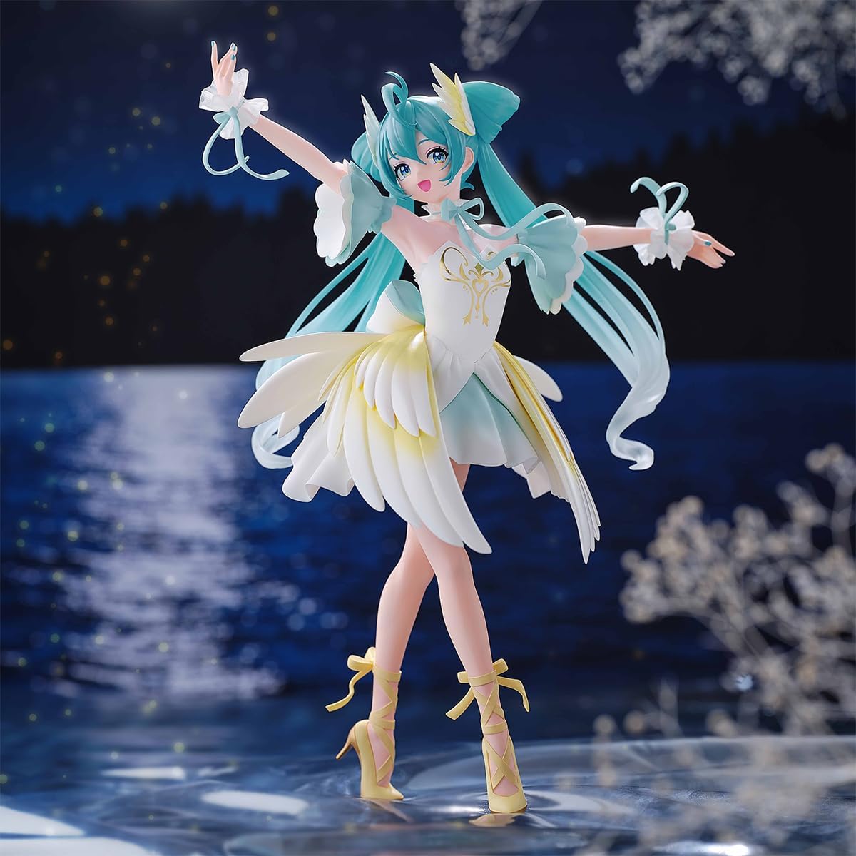 Banpresto - Vocaloid - Hatsune Miku Classical Tuning Swan Lake Evolve Figure - Fundom
