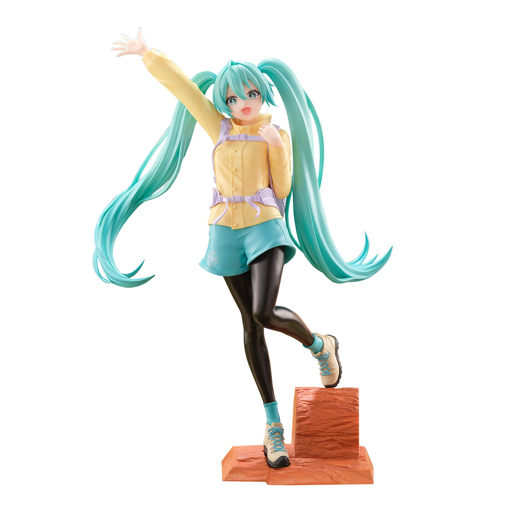 Banpresto - Vocaloid - Hatsune Miku Holiday Memories Moutain Climbing Bandai Spirits Figure - Fundom
