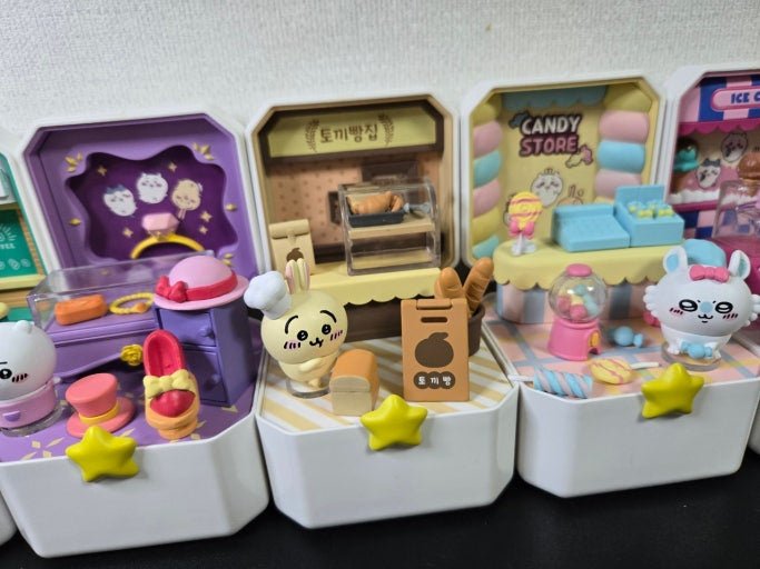 Chiikawa Compact Concept Collectable Shop Blind Box - Fundom