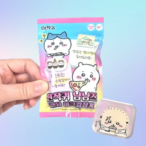 Chiikawa NyamNyamz Random Acrylic Clip Blind Box - Fundom