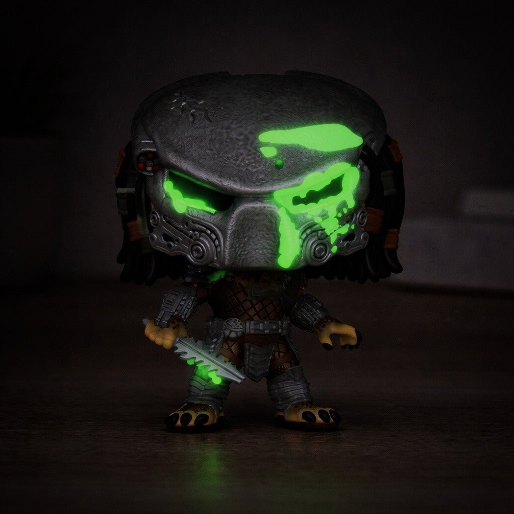 Funko Pop! Movies: Aliens vs. Predator: Requiem - Bull Predator Bloody Glow - in - the - Dark 1999 AE Exclusive - Fundom