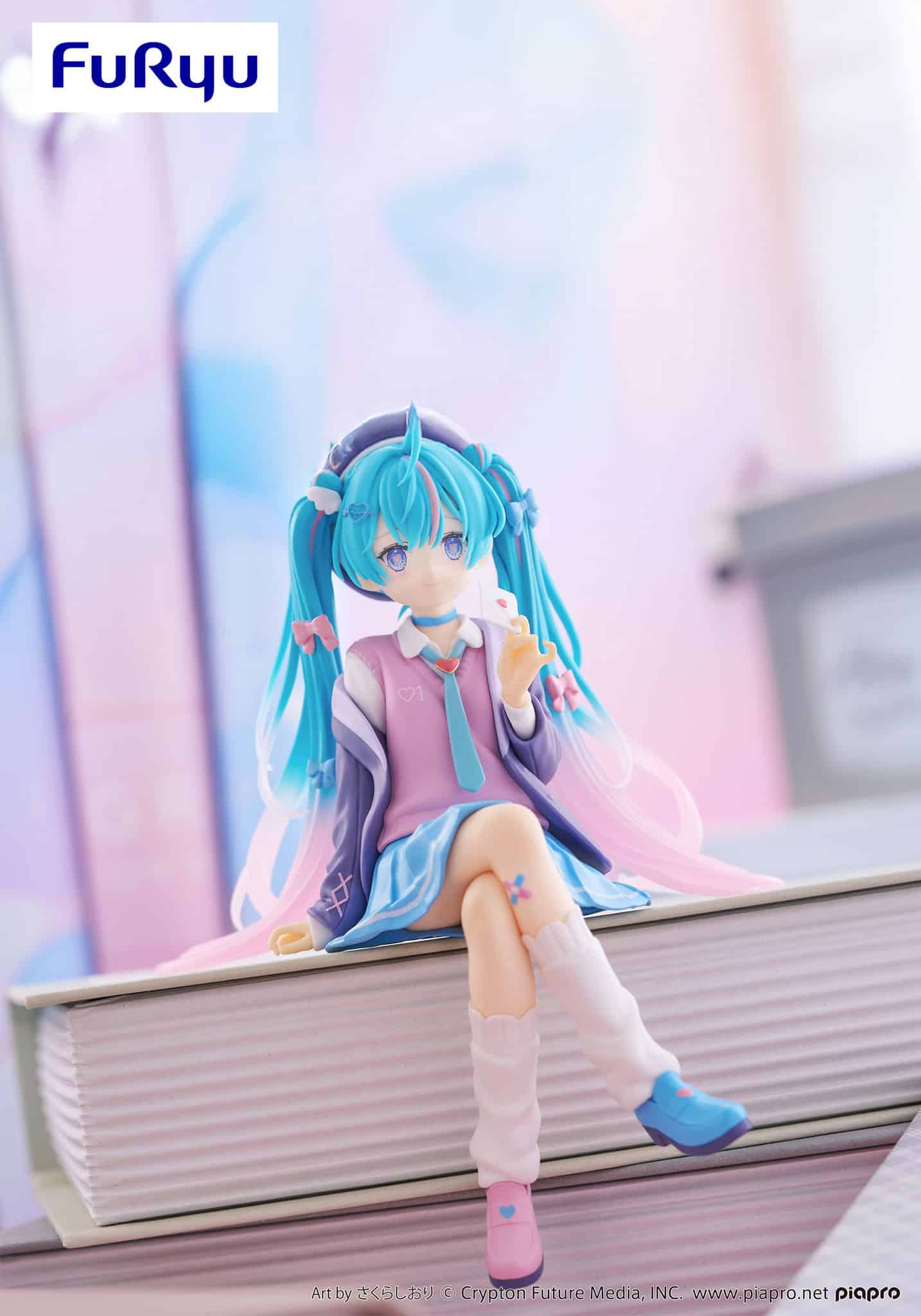 FuRyu - Hatsune Miku Love Blazer Navy Color Version Noodle Stopper Figure - Fundom