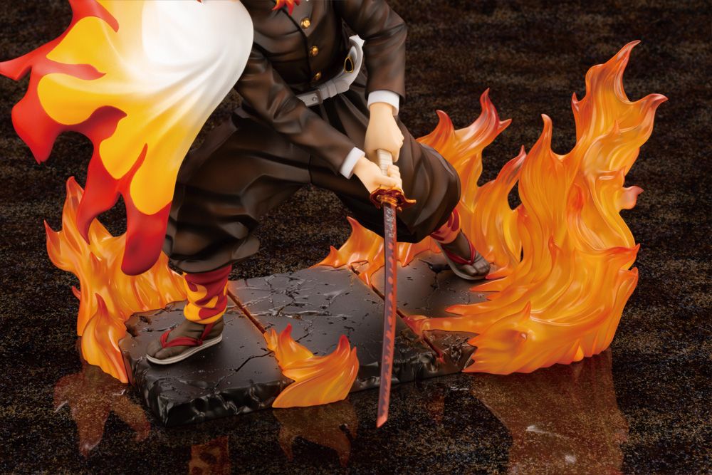 Kotobukiya Demon Slayer: Kimetsu no Yaiba - Kyojuro Rengoku 1/8 Scale ARTFX J Figure - Fundom