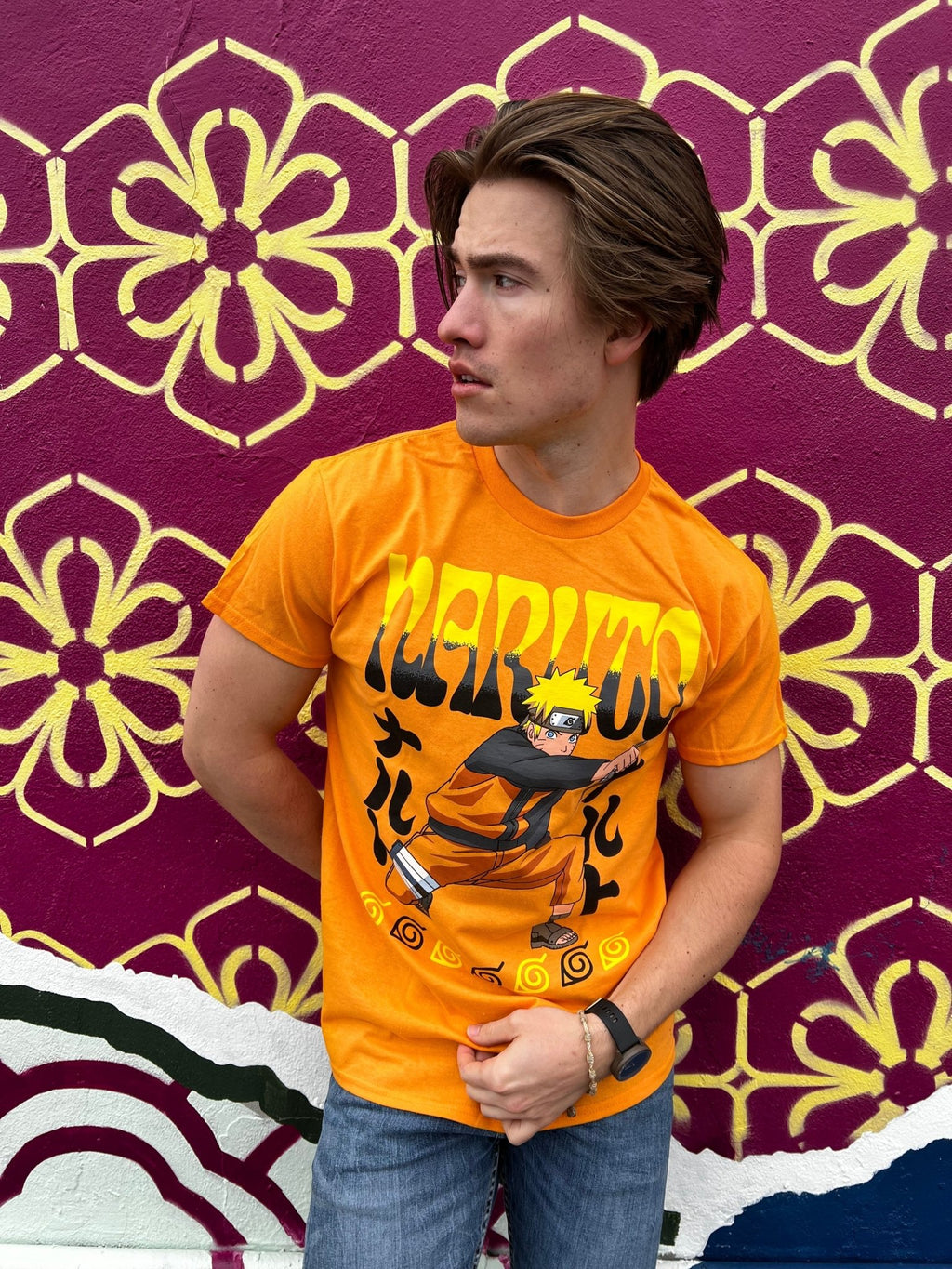 Naruto Shippuden Kneeling Naruto With Kunai Adult T-Shirt - Fundom