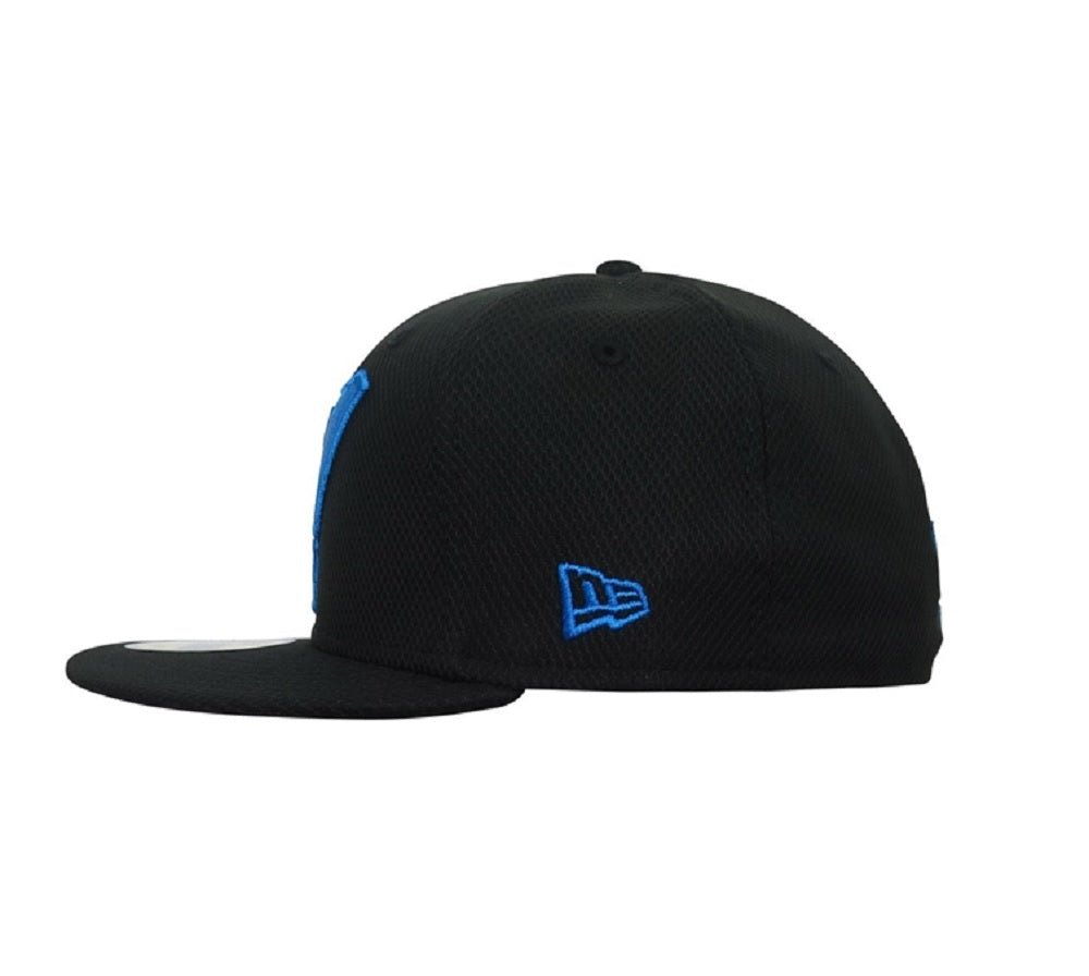Nightwing Symbol New Era 9Fifty Black Scarlet Snapback Cap Hat - Fundom