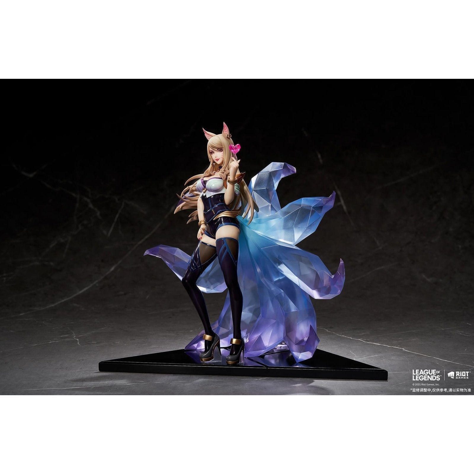 Apex Passage League Of Legends Ahri 1/7 PVC Figure
