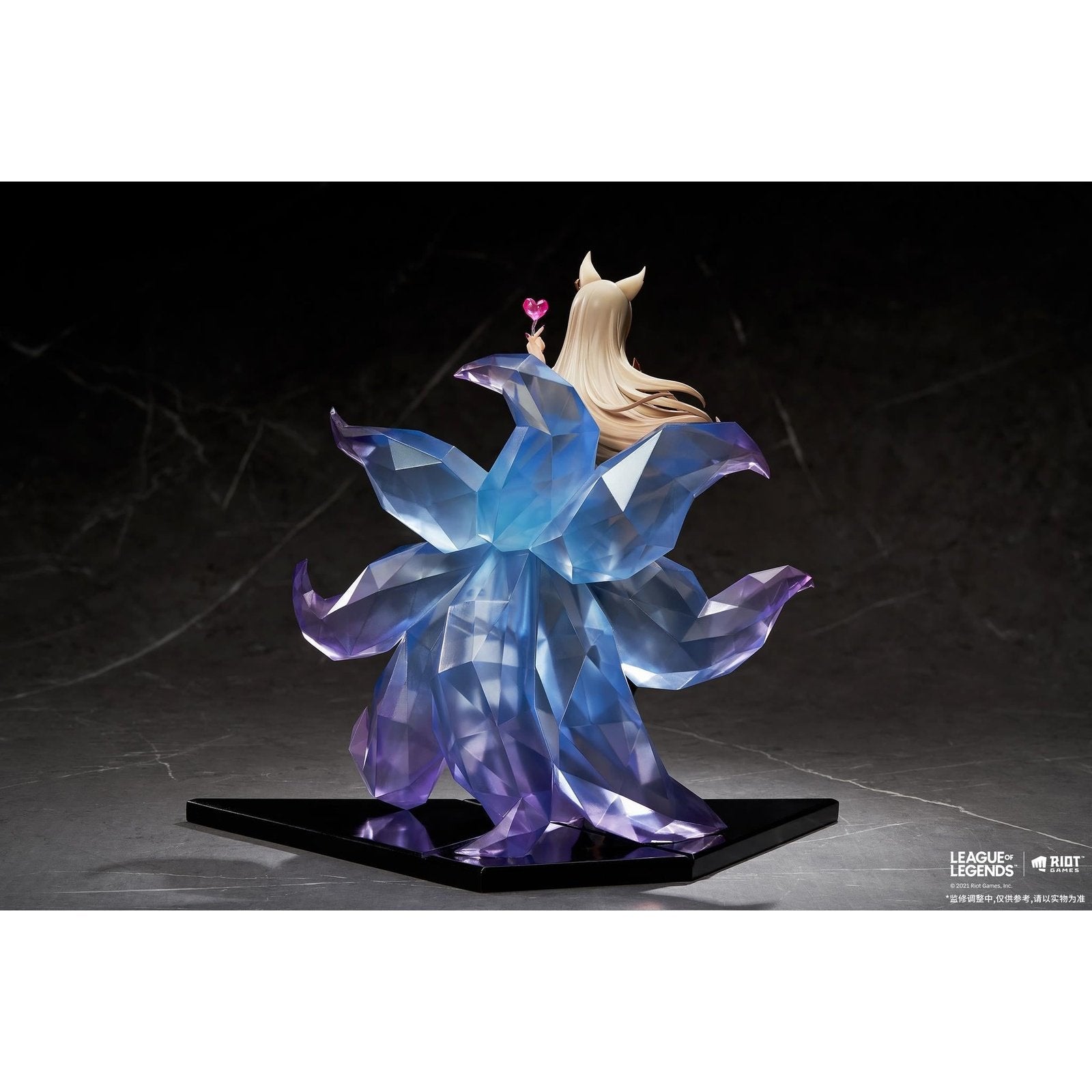 Apex Passage League Of Legends Ahri 1/7 PVC Figure