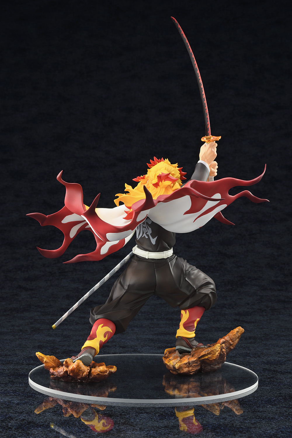 Bellfine Demon Slayer Kimetsu no Yaiba Kyojuro Rengoku 1:8 Scale PVC Figure