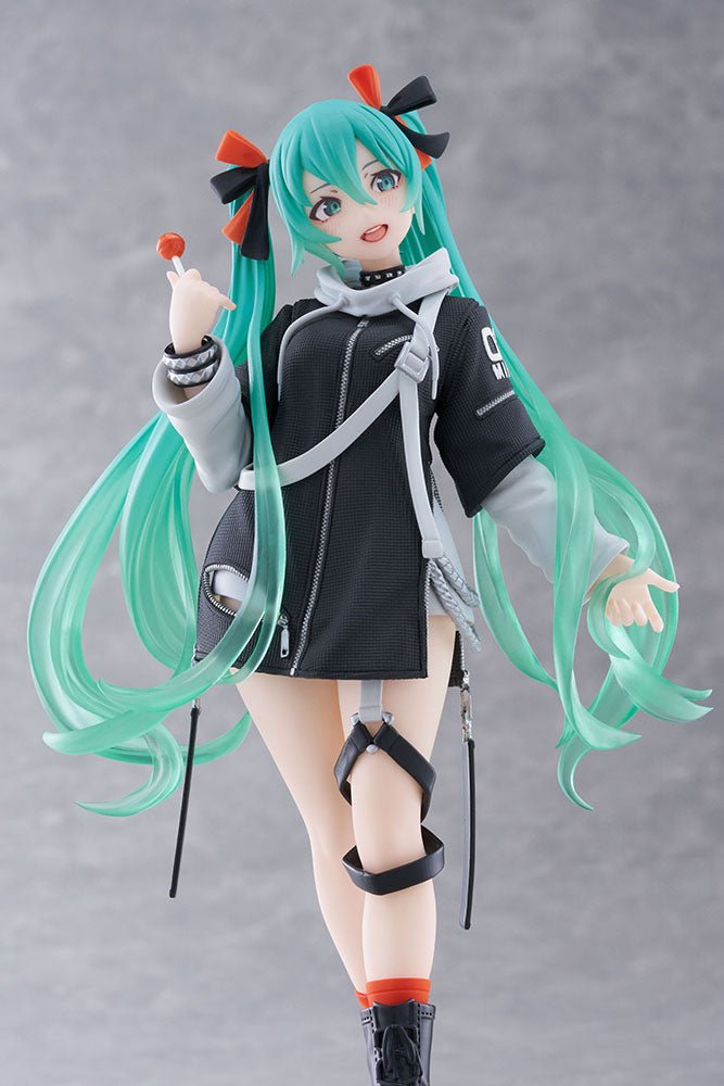 Taito - Hatsune Miku Fashion Punk Ver. Figure - Fundom