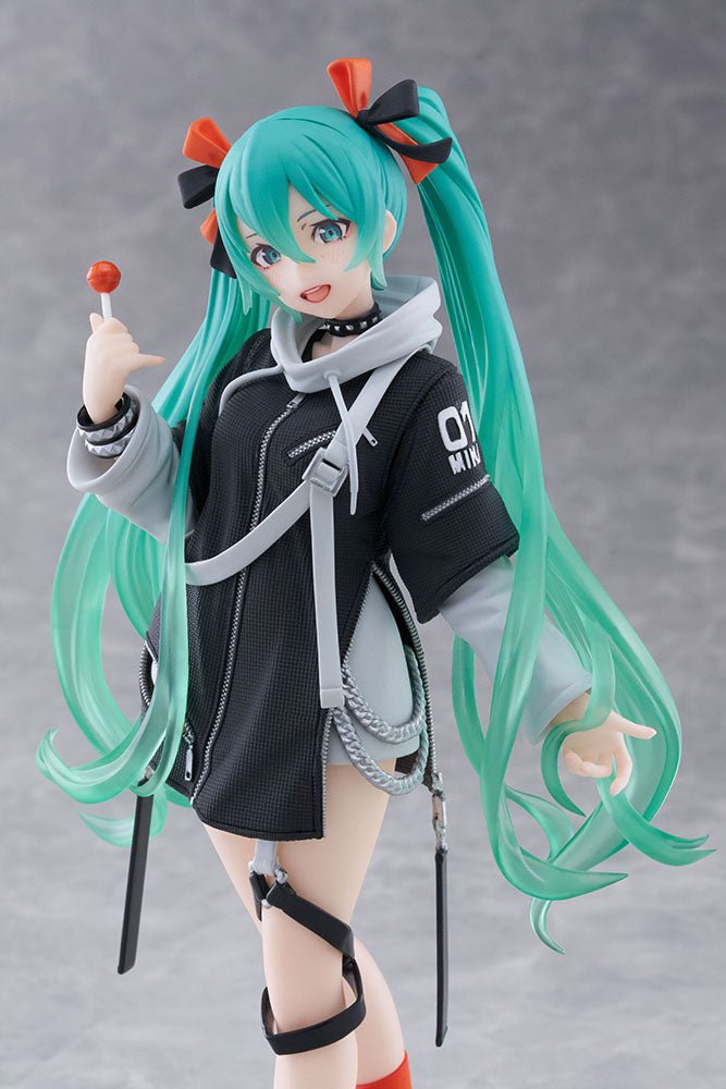 Taito - Hatsune Miku Fashion Punk Ver. Figure - Fundom