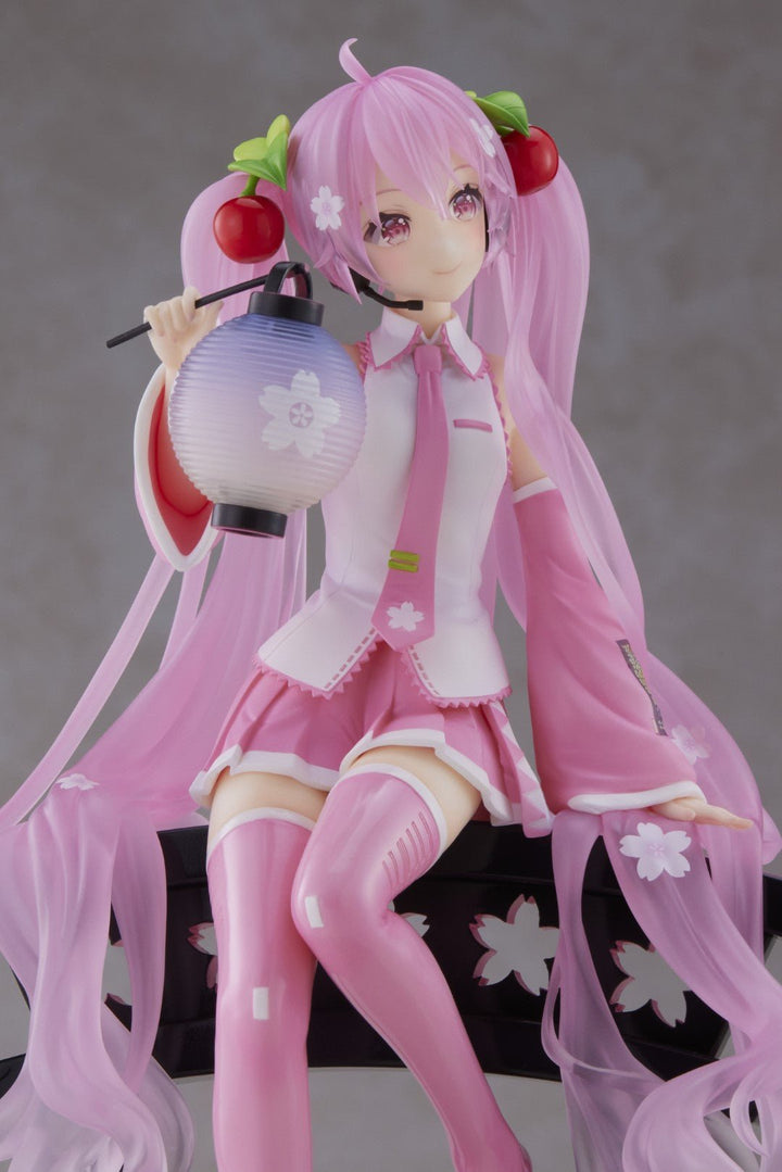 TAITO - Hatsune Miku - Sakura Miku AMP+ Sakura Lantern Ver. Prize Figure - Fundom