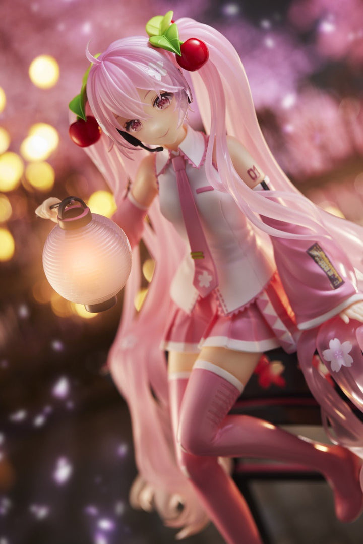 TAITO - Hatsune Miku - Sakura Miku AMP+ Sakura Lantern Ver. Prize Figure - Fundom
