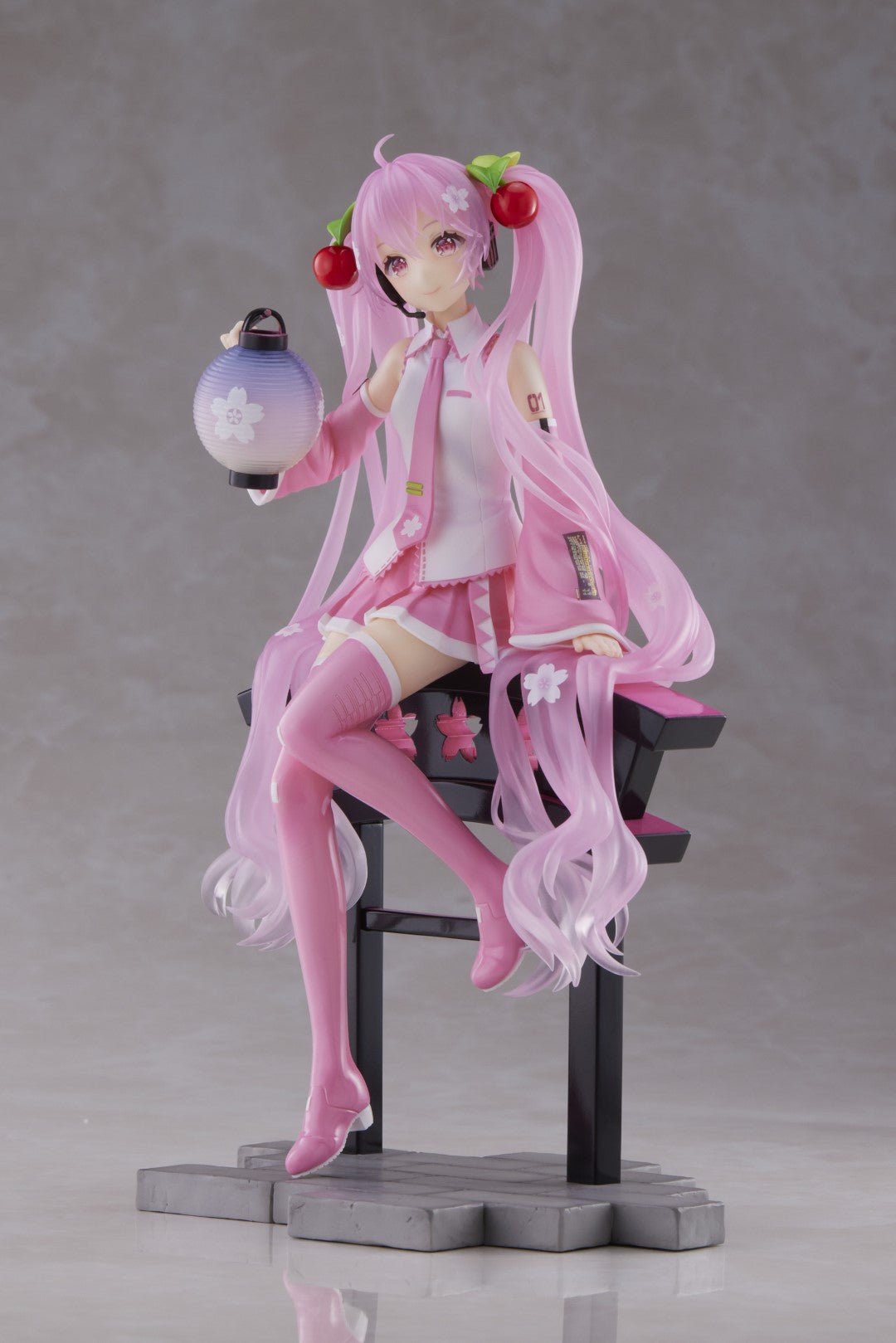 TAITO - Hatsune Miku - Sakura Miku AMP+ Sakura Lantern Ver. Prize Figure - Fundom