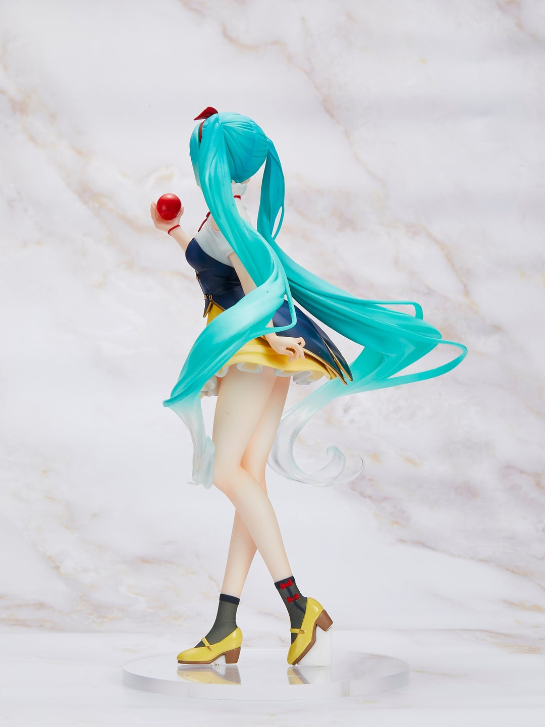 Taito - Vocaloid - Hatsune Miku Snow White Wonderland Version Prize Figure - Fundom