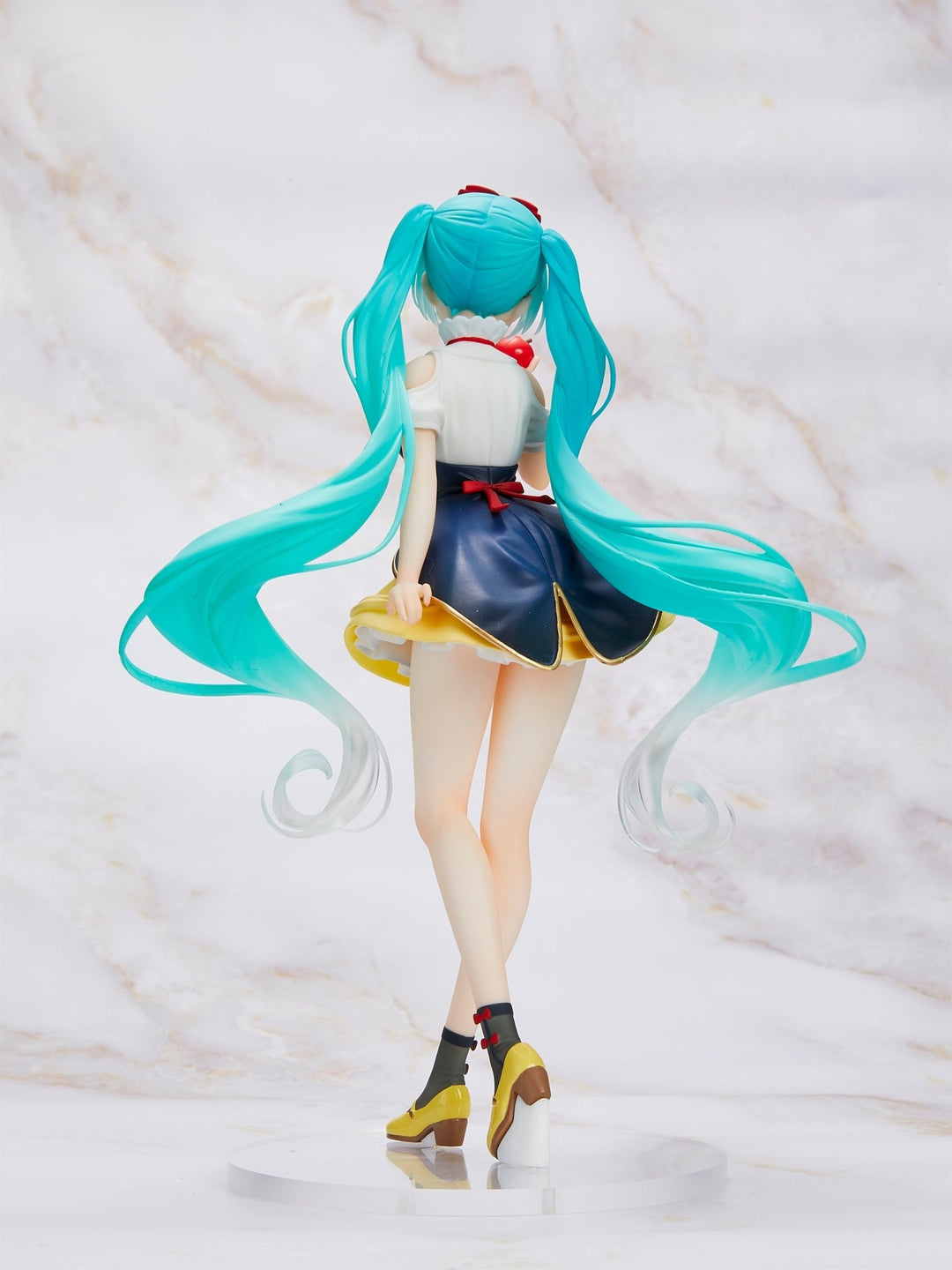 Taito - Vocaloid - Hatsune Miku Snow White Wonderland Version Prize Figure - Fundom