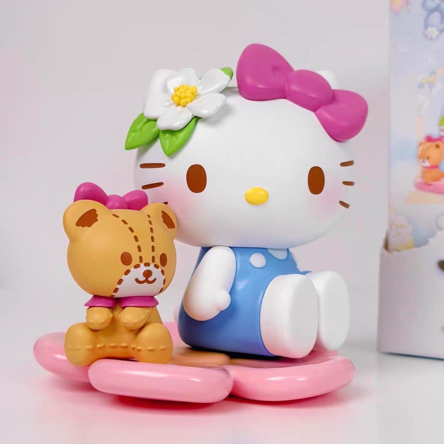 Top Toy Sanrio Characters Spring Flower Series Blind Box - Fundom