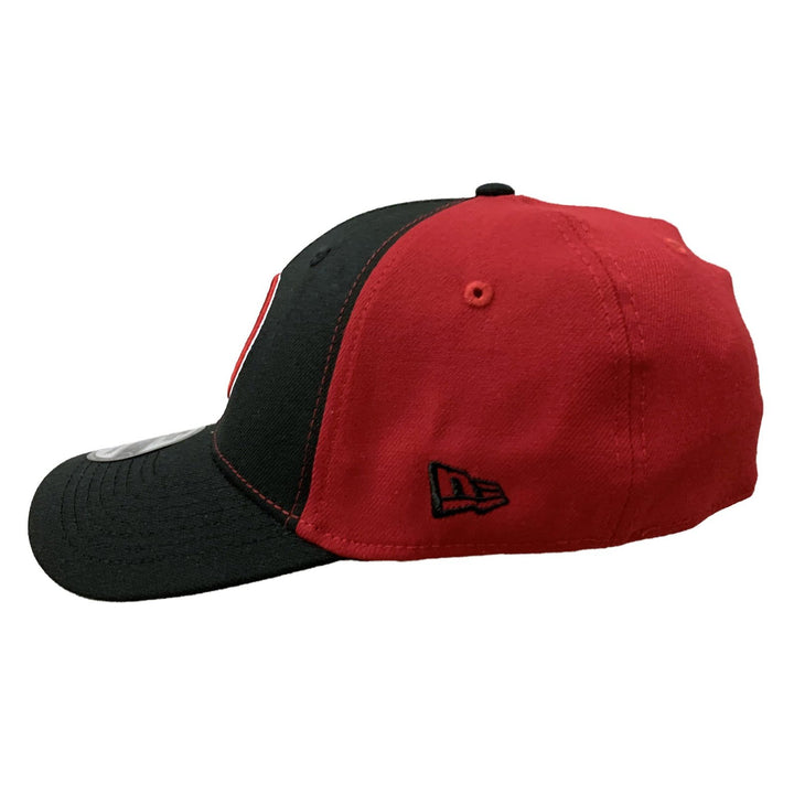New Era Marvel Deadpool Symbol Black And Red 39Thirty Fitted Hat S/M