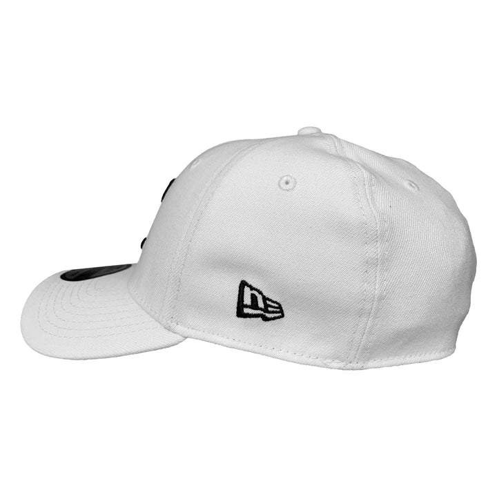 New Era Marvel Moon Knight Symbol White Color Block 39Thirty Fitted Hat Cap Medium/Large