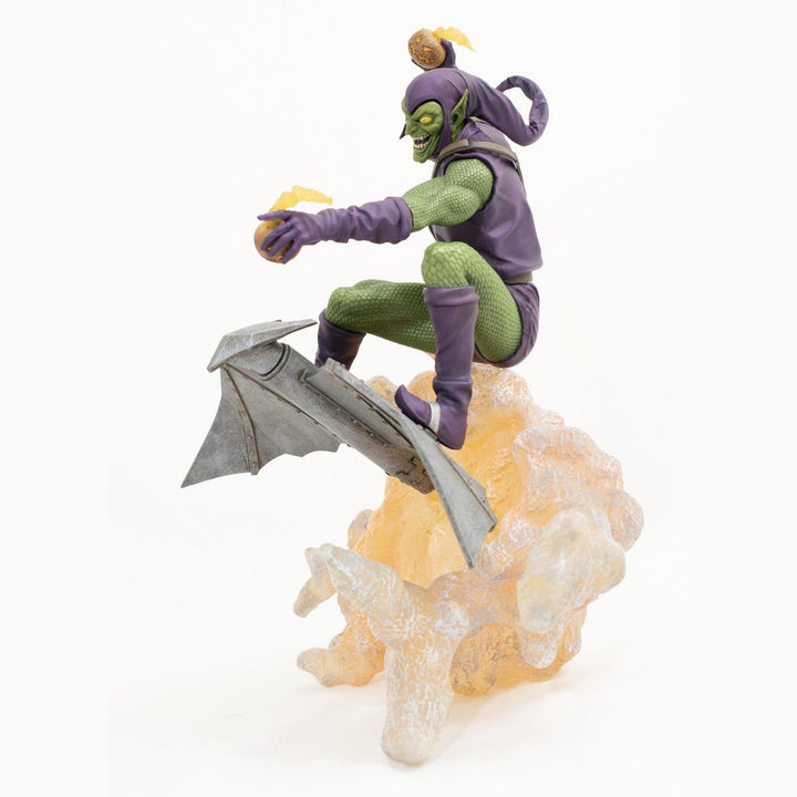 Diamond Select Toys Marvel Gallery Green Goblin Deluxe PVC Statue
