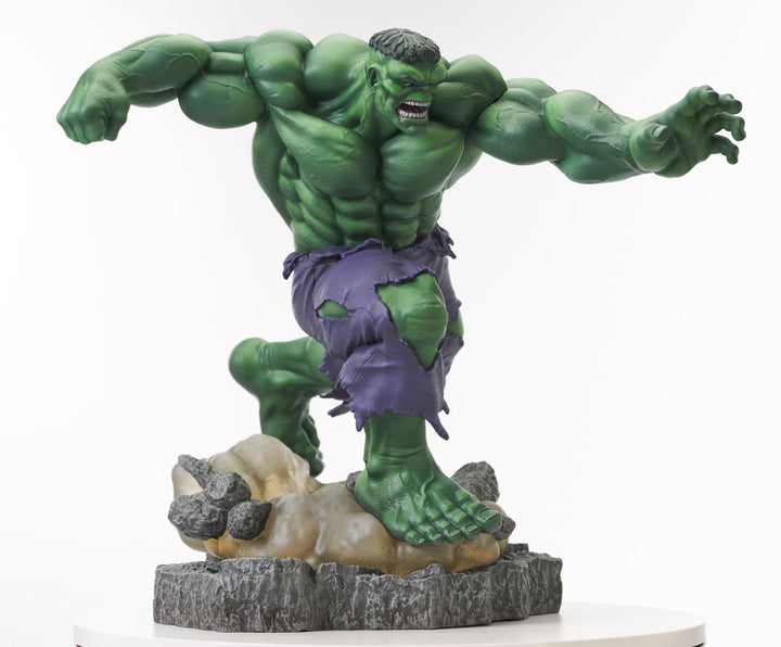 Diamond Select Toys Marvel Gallery: Immortal Hulk Deluxe PVC Statue